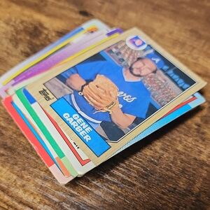 GIVEAWAY Vintage Baseball Trading Cards 25 PER PACK